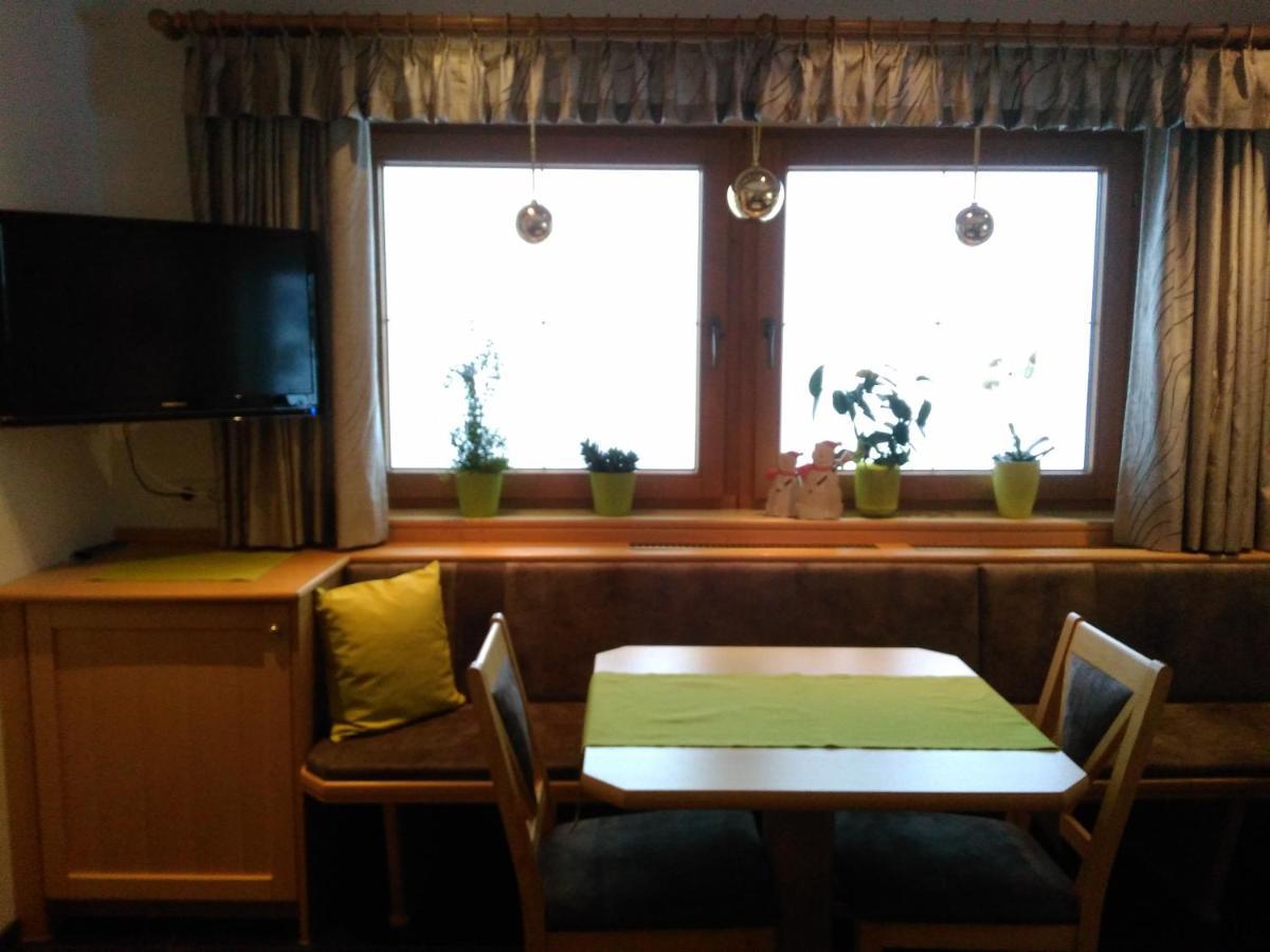 Haus Edelweiss Bed & Breakfast Jerzens Bagian luar foto